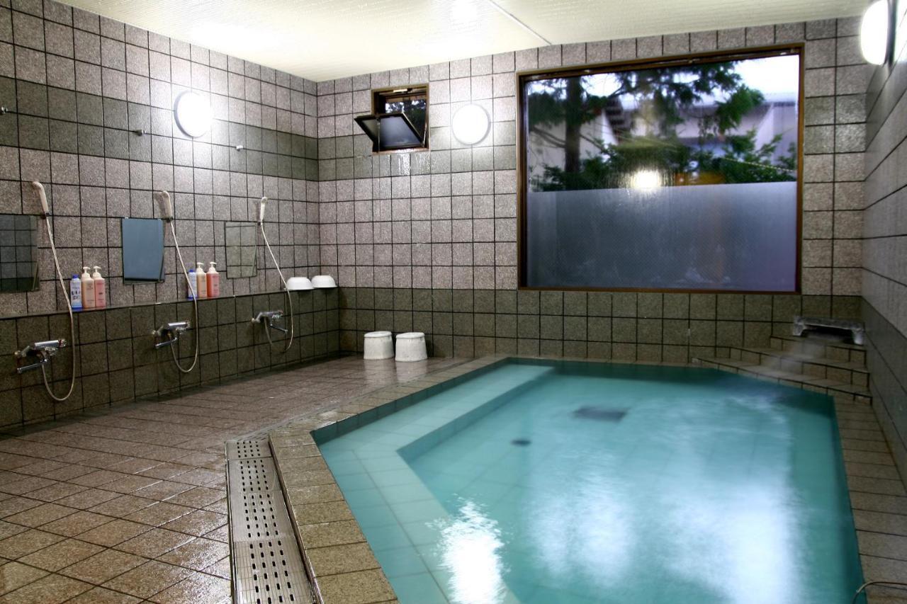 Hotel Route-Inn Court Fujiyoshida Bagian luar foto